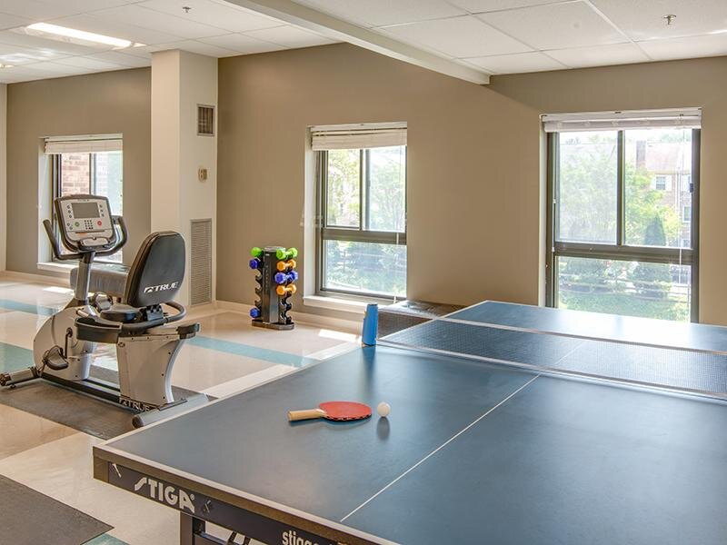 Ping Pong Table | Lakeview Apartments