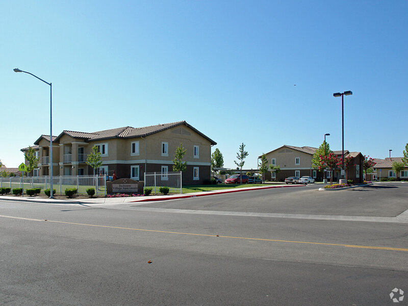 Exterior View | Tuolumne Village