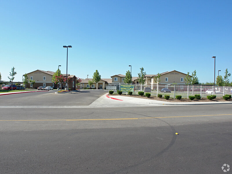 Apartment | Tuolumne Village