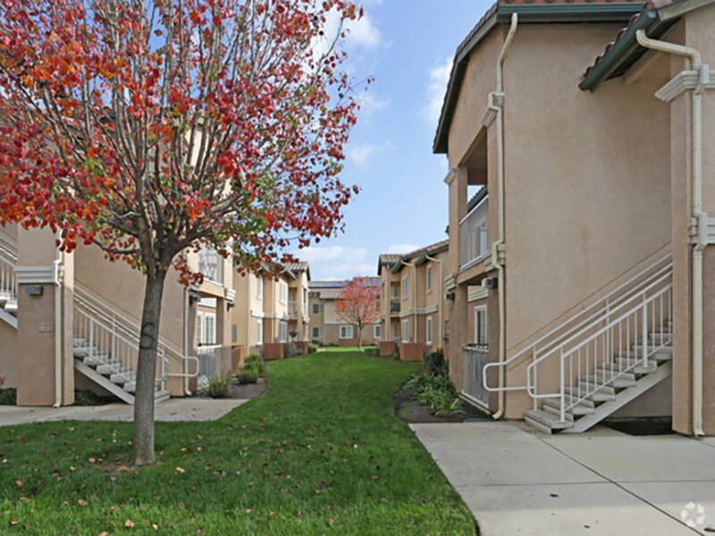 Beautiful Landscaped Grounds | Lindsay Family Apartments