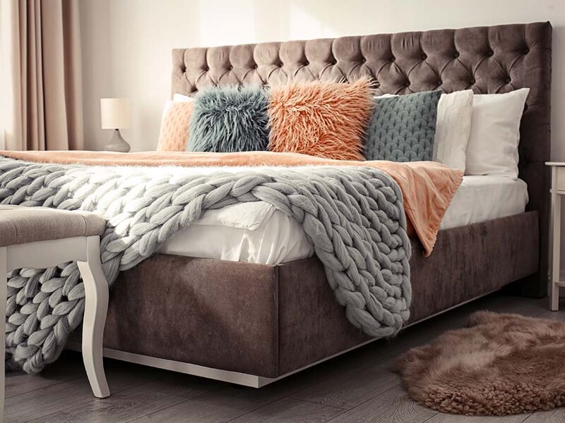 Lindsay Family Apartments