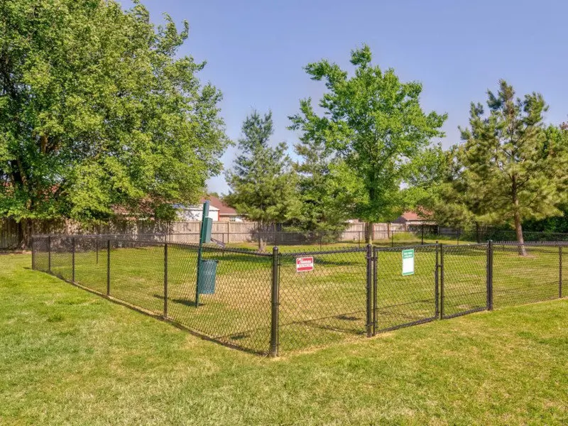 Dog Park | 15th Place Townhomes in Rogers, AR
