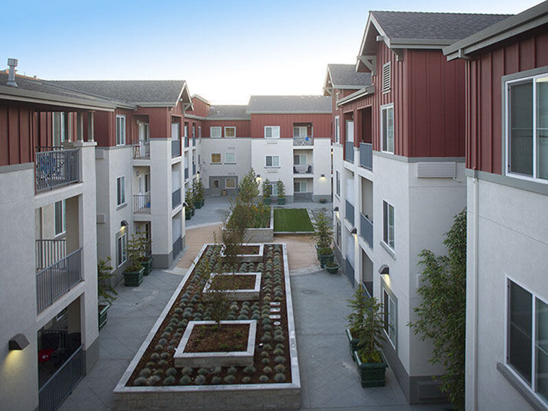 Courtyard | Almaden Apartments