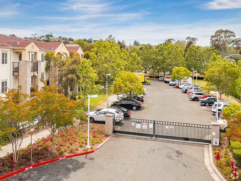 Gated Community | Bay View Vista Senior Living