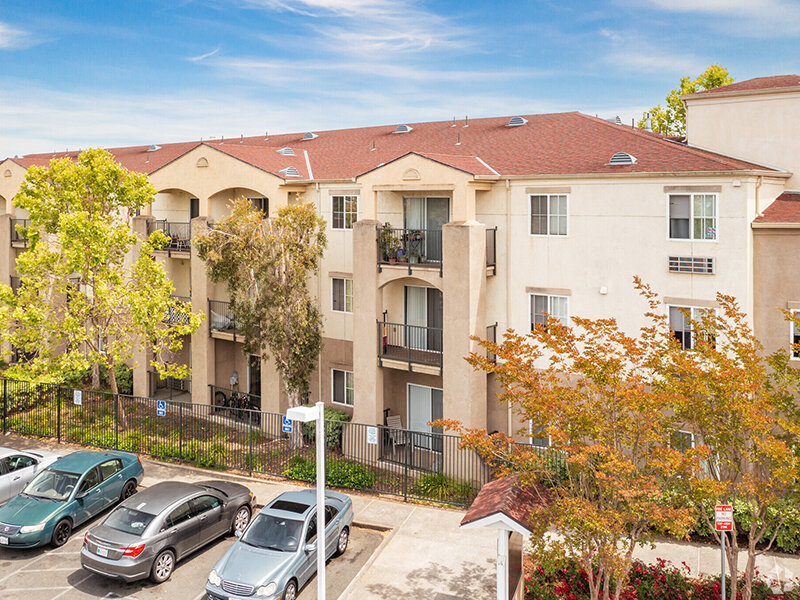 Exterior | Bay View Vista Senior Living