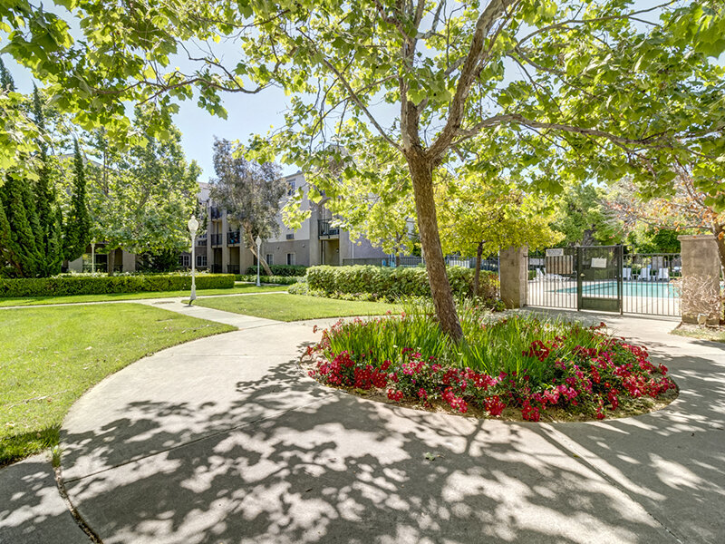 Beautiful Landscaped Paths | Bay View Vista Senior Living Apartments