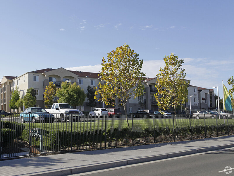 Property Entrance | Bay View Vista Senior Living