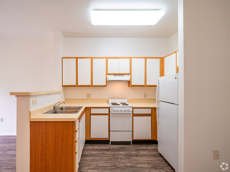 Kitchen | Bay View Vista Senior Living