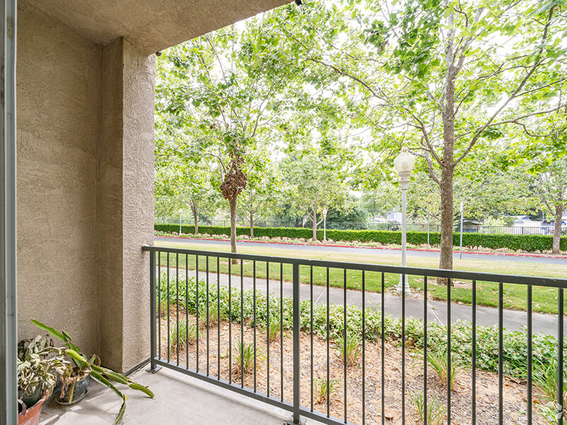 Apartments with a Balcony | Bay View Vista Senior Living