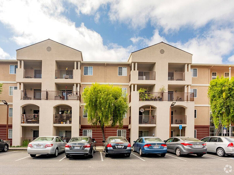Apartment Exterior | Summercrest Villas