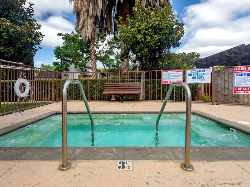Summercrest Villas Apartments in San Jose