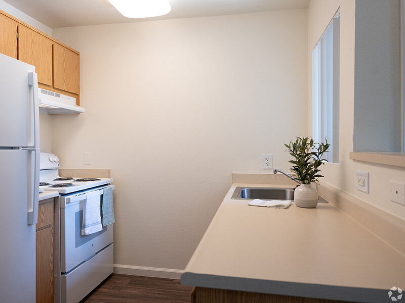 Kitchen | Second Street Senior