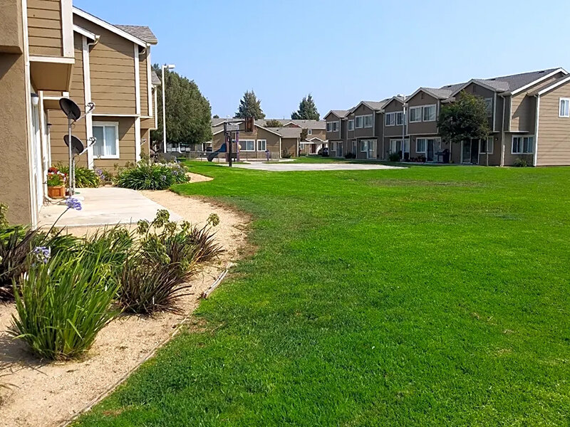 Basketball Court | San Vicente Townhomes