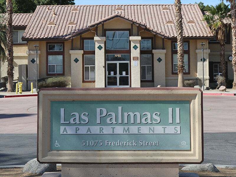 Monument Sign | Las Palmas II