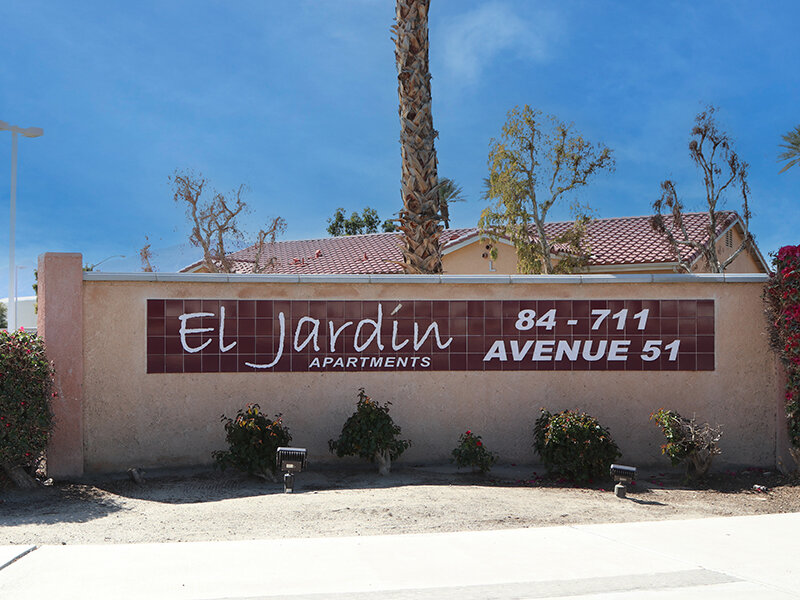Monument Sign | El Jardin