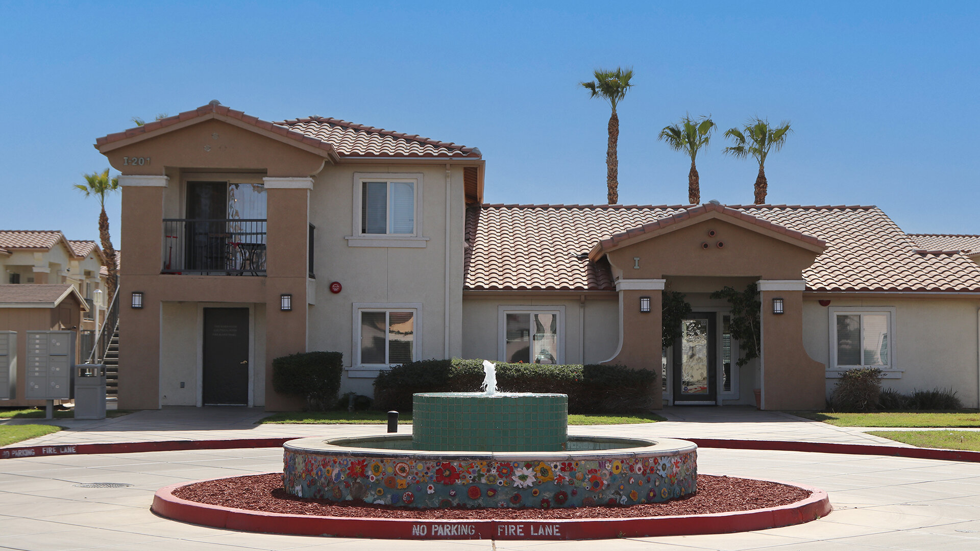 Las Flores Coachella Apartments in Coachella, CA