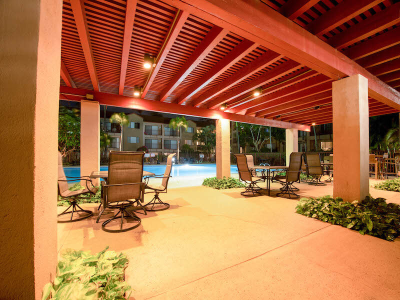 Sunset Terrace | Lahaina Apartments Poolside Seating