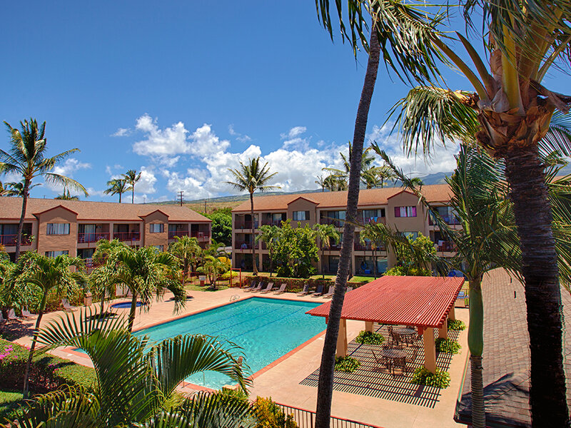 Sunset Terrace Apartments in Lahaina