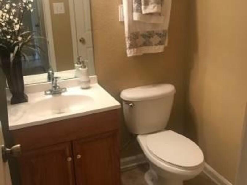Bathroom | Autumn Trace Apartments in Pascagoula, MS