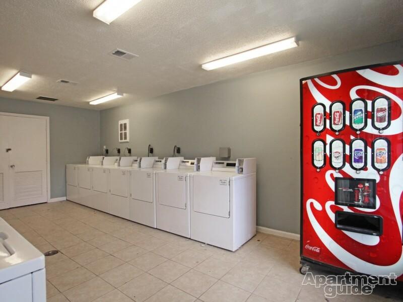 Laundry Facilities | Bandywood Apartments in Pascagoula, MS