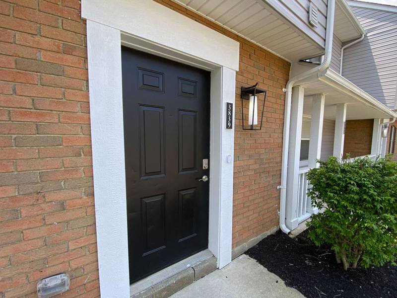 Apartment Entry | Fairfield Lakes Townhomes