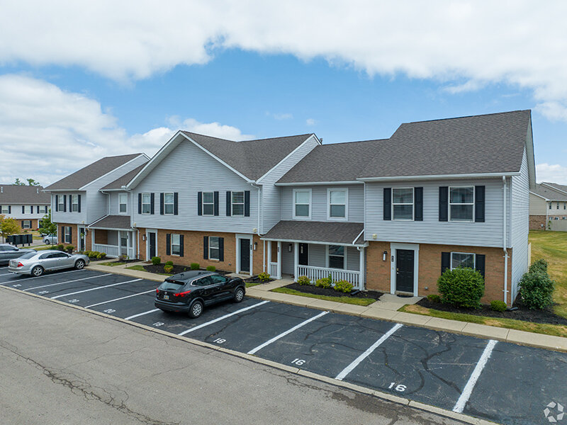 Parking Lot | Fairfield Lakes