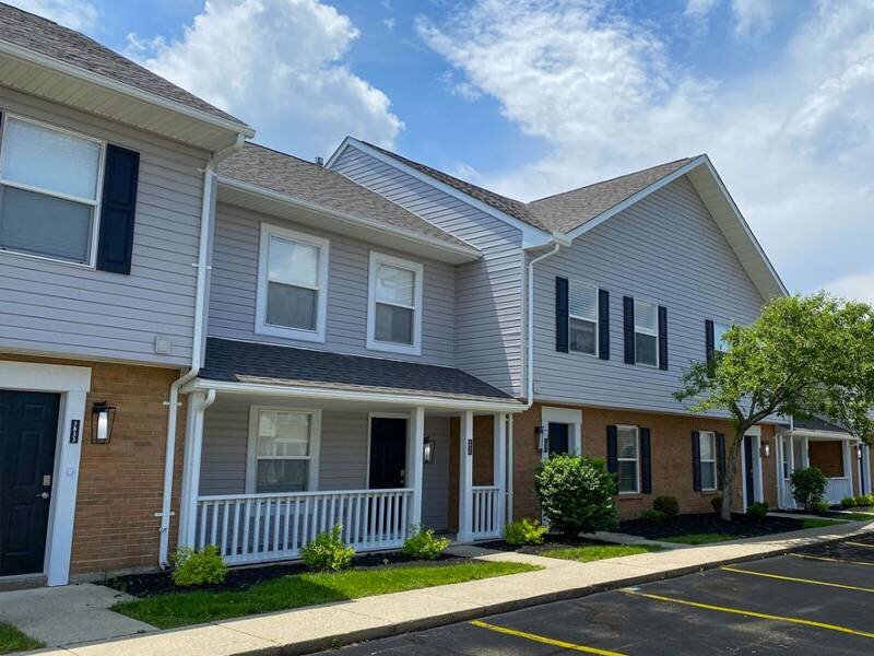 Apartments Near Me | Fairfield Lakes Townhomes