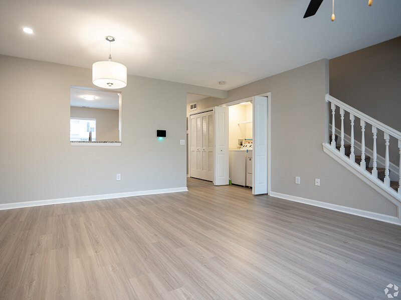 Large Room | Fairfield Lakes