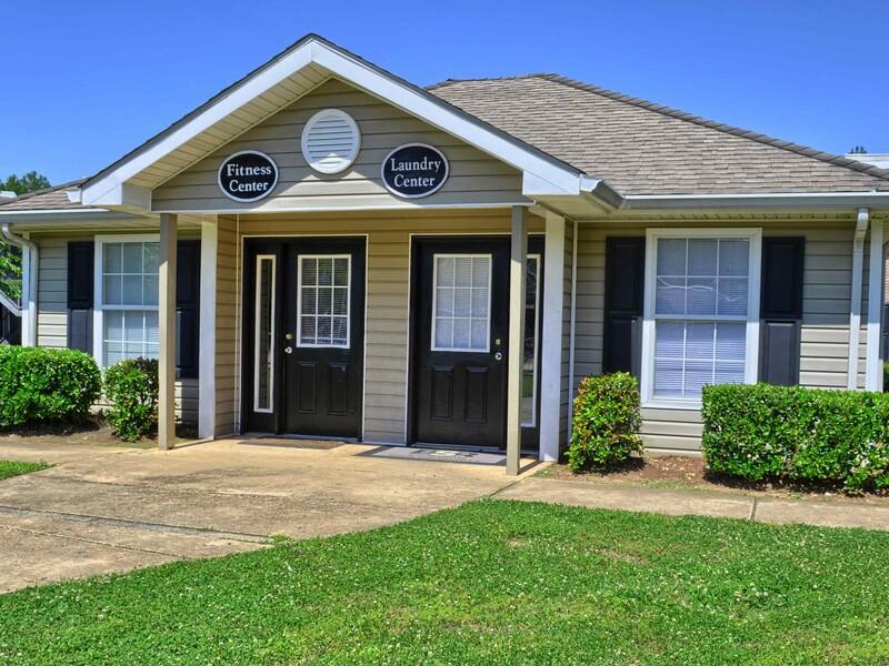 Laundry and Fitness Center | Regency Woods Apartments in Pascagoula, MS