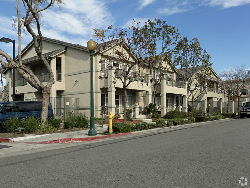 Building Exterior | Seasons Senior Villas at The Civic Center