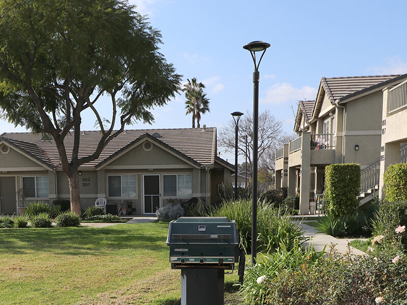 BBQ Grill | Seasons Senior Villas at The Civic Center