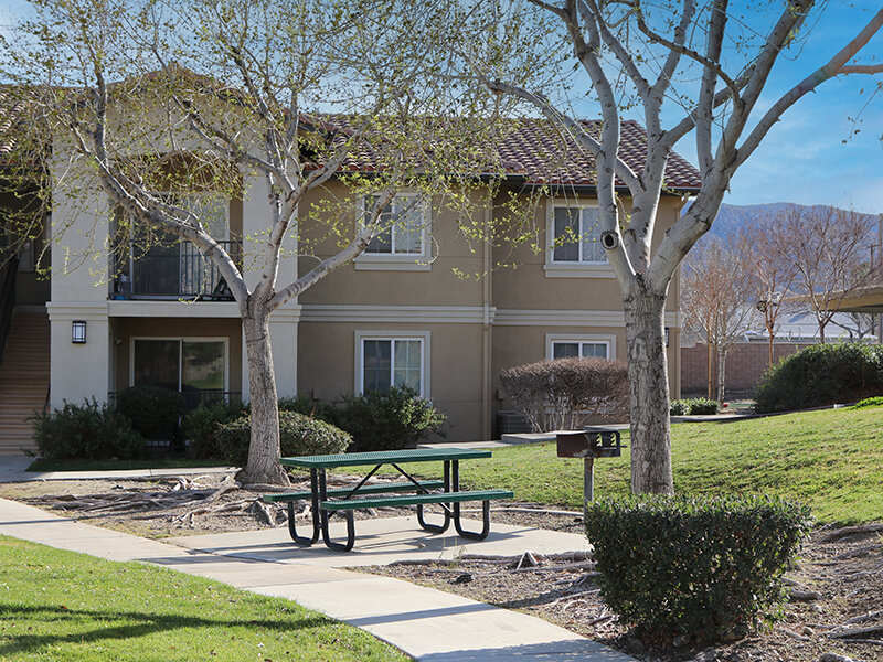 Apartment Building | Summit Ridge