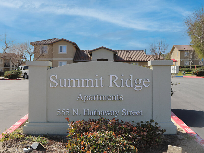 Sign | Summit Ridge