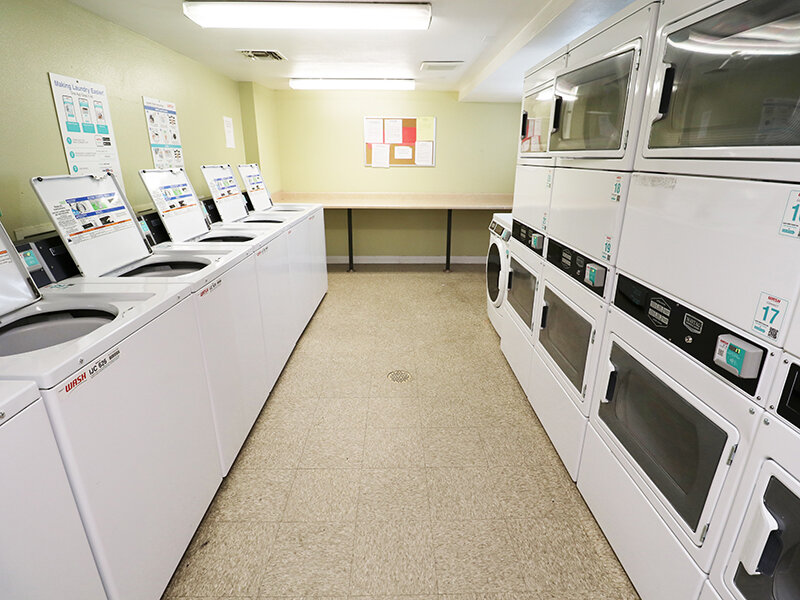 Laundry Room | Summit Ridge