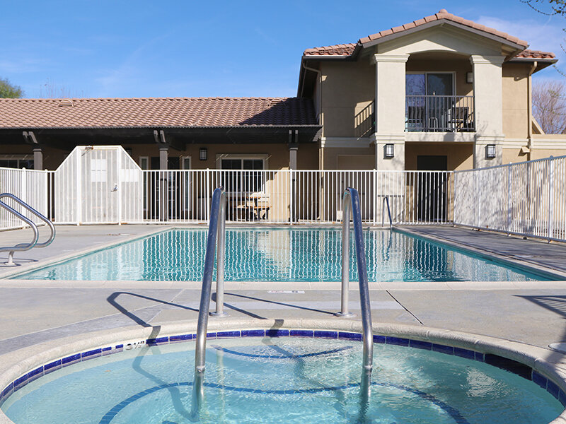 Pool | Summit Ridge