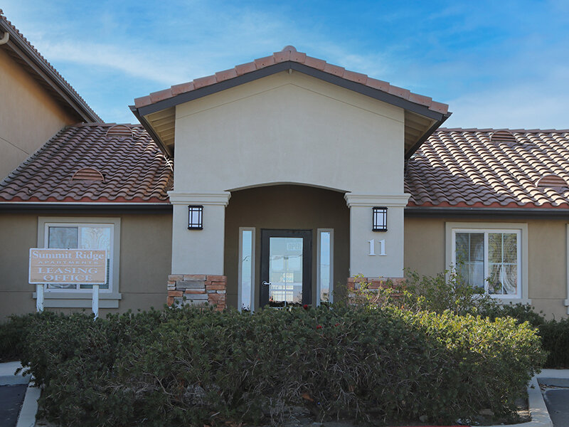 Apartment Complex | Summit Ridge