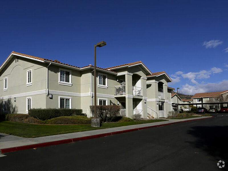 Exterior View | Summit Ridge