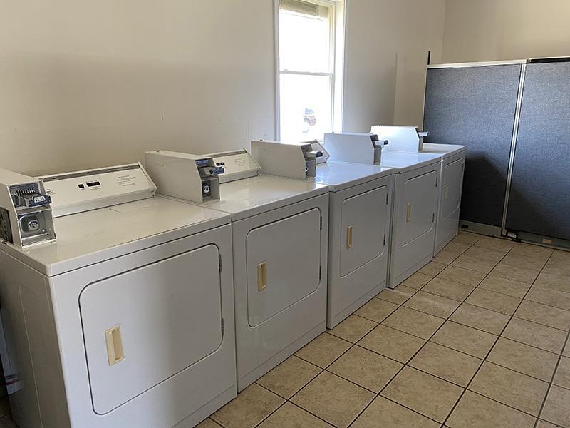 Laundry Facility | One Somerset Apartments
