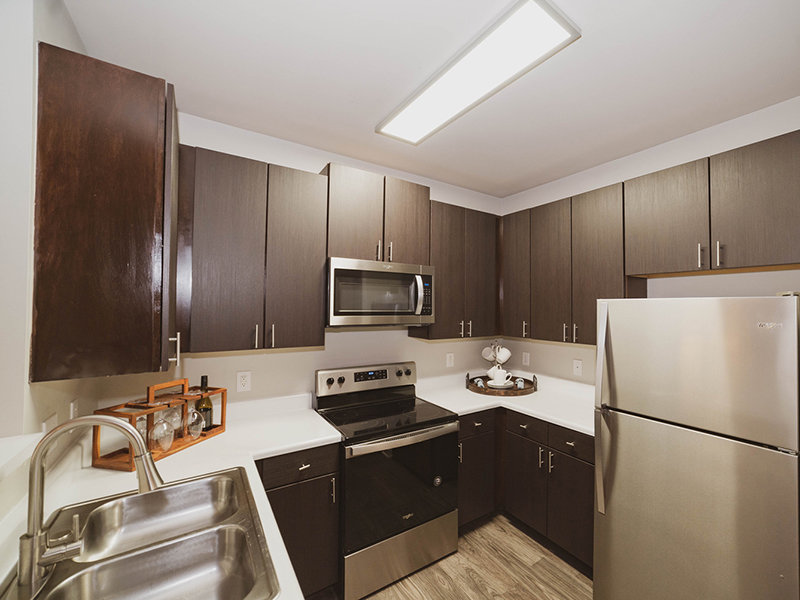 Fully Equipped Kitchen | Reserve at Stone Hollow Apartments in Charlotte, NC