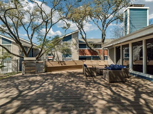 Grill Area | Alamo Oaks San Antonio Apartments