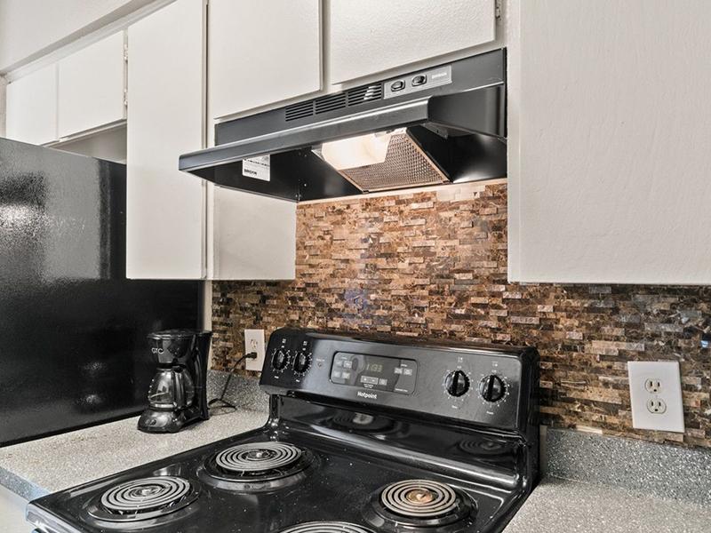 Kitchen Stove | Alamo Oaks  Apartment San Antonio