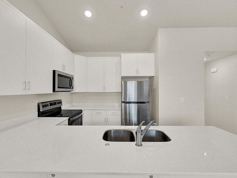 Kitchen | Arrowhead Place Apartments in Payson, UT