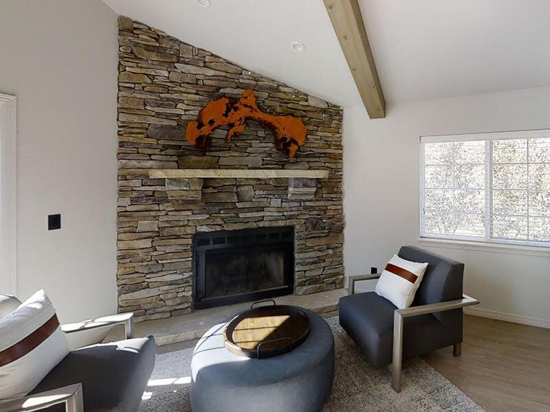 Lobby | Arbors of Sweetgrass