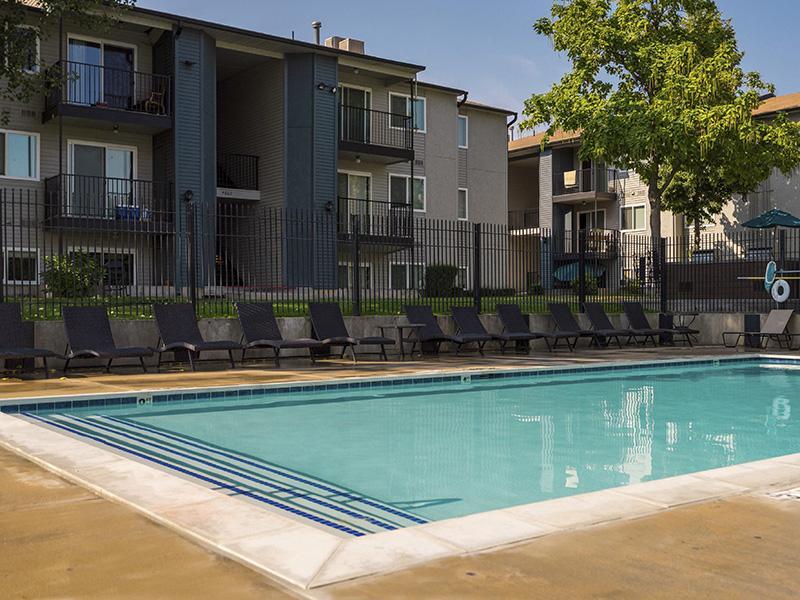 Swimming Pool | Aspire West Valley Apartments