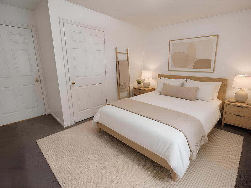 Bedroom with Closet and Wall Art | Autumn Hills Apartments
