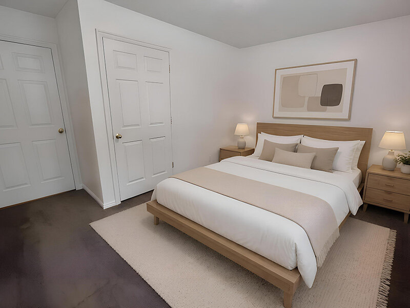 Bedroom with Wall Art and Closet | Autumn Hills Apartments