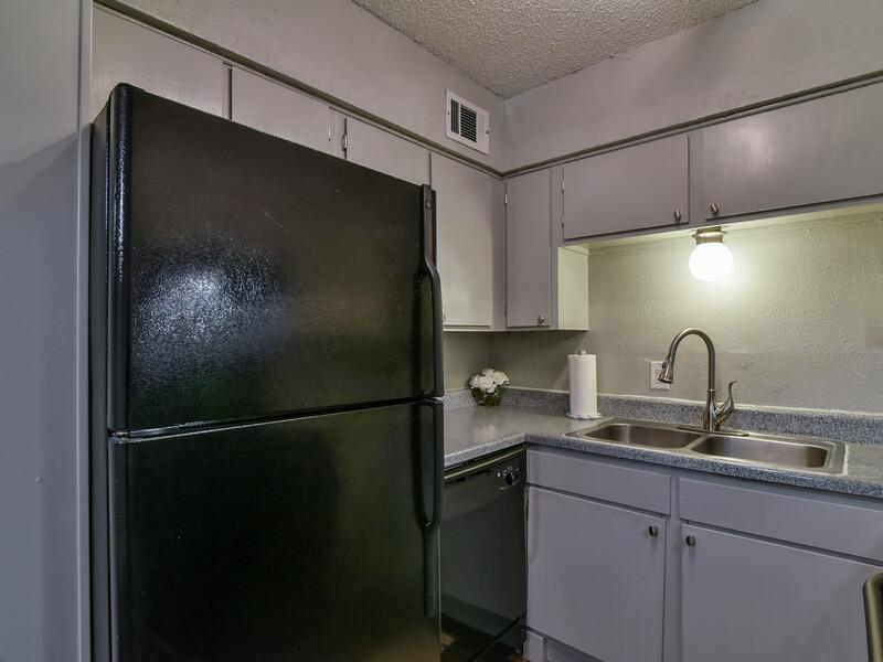 Kitchen Appliances | Avalon Apartments in Arlington, TX