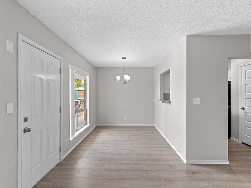 Large Room | bluHaven Apartments in Harlingen, TX