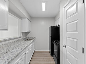 Large Kitchen | bluHaven Apartments in Harlingen, TX