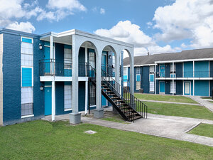 Stairwell | bluHaven Apartments in Harlingen, TX